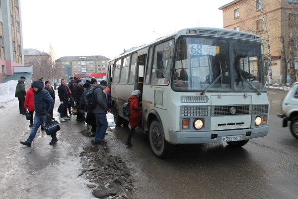 Активисты ОНФ в Коми провели мониторинг автобусных остановок в Сыктывкаре, Ухте и Сосногорске