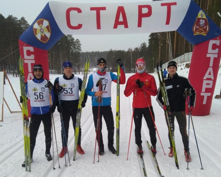 Команда Росгвардии ХМАО–Югры принимает участие в чемпионате Уральского округа по лыжным гонкам и двоеборью
