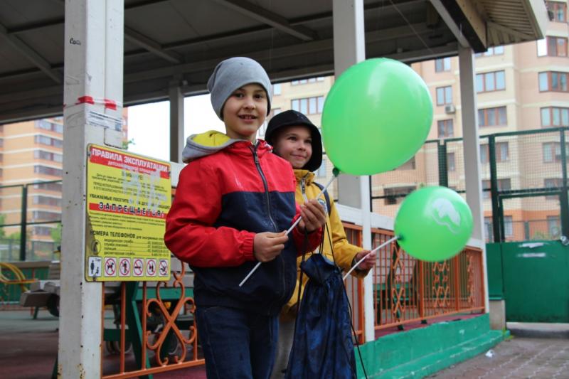 Сладкие подарки получили маленькие пациенты в Реутове в День защиты детей
