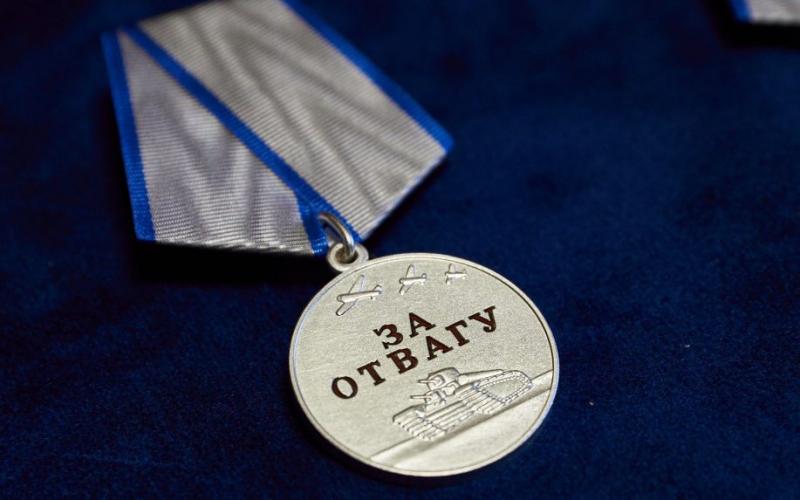 Тимур Иванов вручил государственные награды участникам спецоперации
