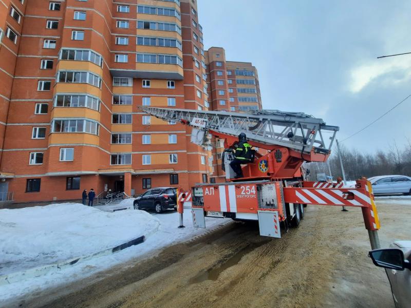 Орехово-Зуевские пожарные отработали навыки тушения пожара 
в высотном здании