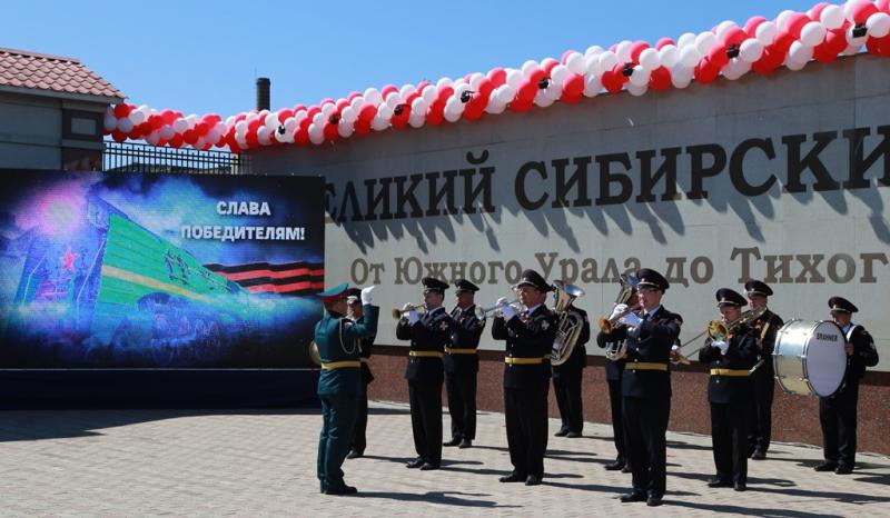 Музыканты военного оркестра территориального управления приняли участие в акции «Поезд Победы» в Челябинске