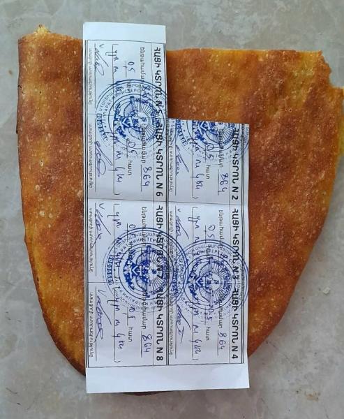 С сегодняшнего дня хлеб в Степанакерте продается по талонам