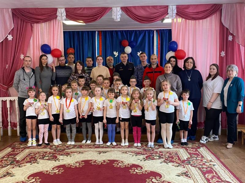 В Московской области сотрудники Росгвардии провели мероприятия для школьников, посвященные Дню защитника Отечества