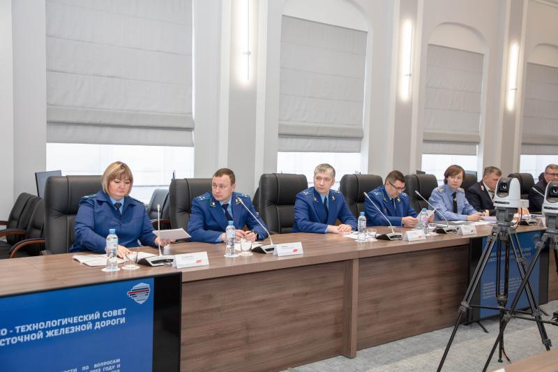 Белгородский транспортный прокурор принял участие в подведении итогов деятельности Юго-Восточной железной дороги по вопросам обеспечения безопасности движения