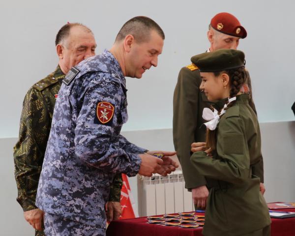 Учащиеся профильного класса Росгвардии прошли посвящение в кадеты в Мордовии