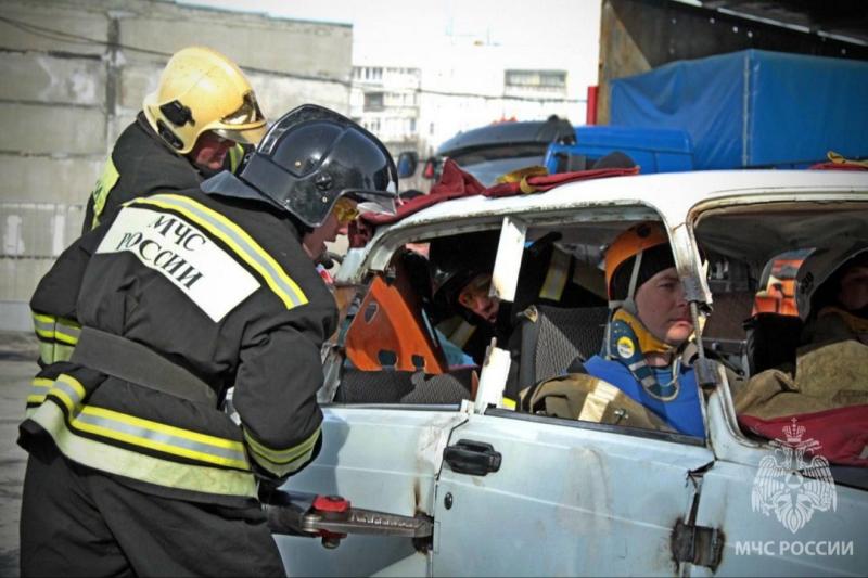 400 раз в этом году спасатели выезжали на ликвидацию последствий ДТП в Новосибирской области