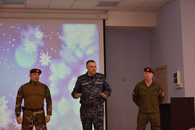 Представители Росгвардии провели профориентационную встречу в Нижегородском кадетском корпусе имени В.Ф. Маргелова