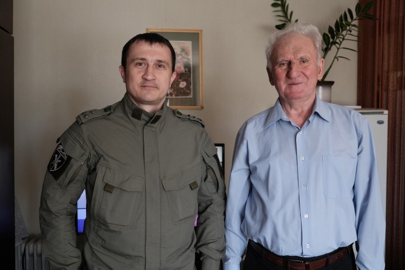 Ярославские росгвардейцы поздравили ветеранов с Днём Победы