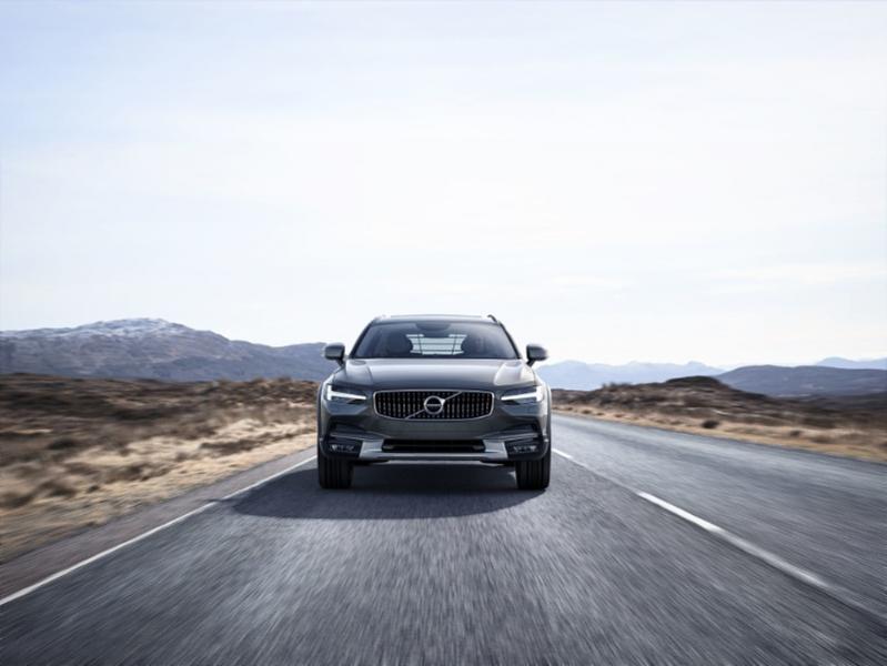 Новый вседорожник V90 Cross Country дополняет линейку 90-й серии Volvo
